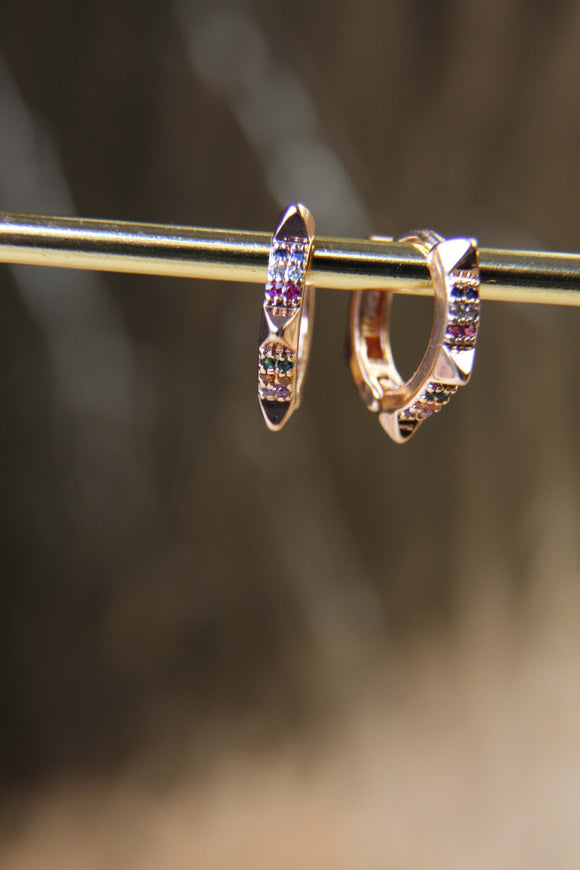 aros multicolor con pinchos dorados